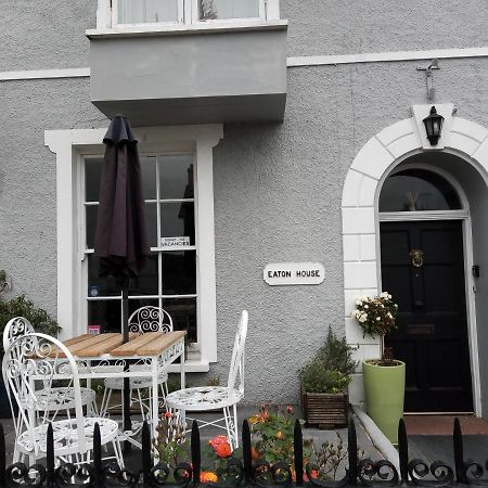 Eaton House Hotel Pembroke Kültér fotó
